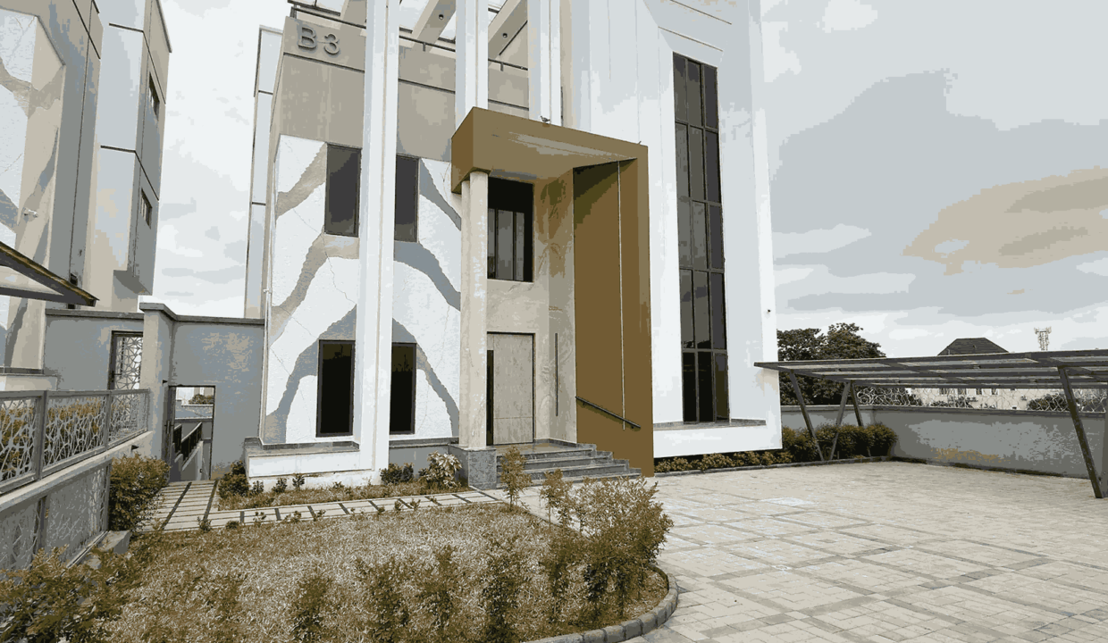 5 bedroom duplex in Guzape with Elevator