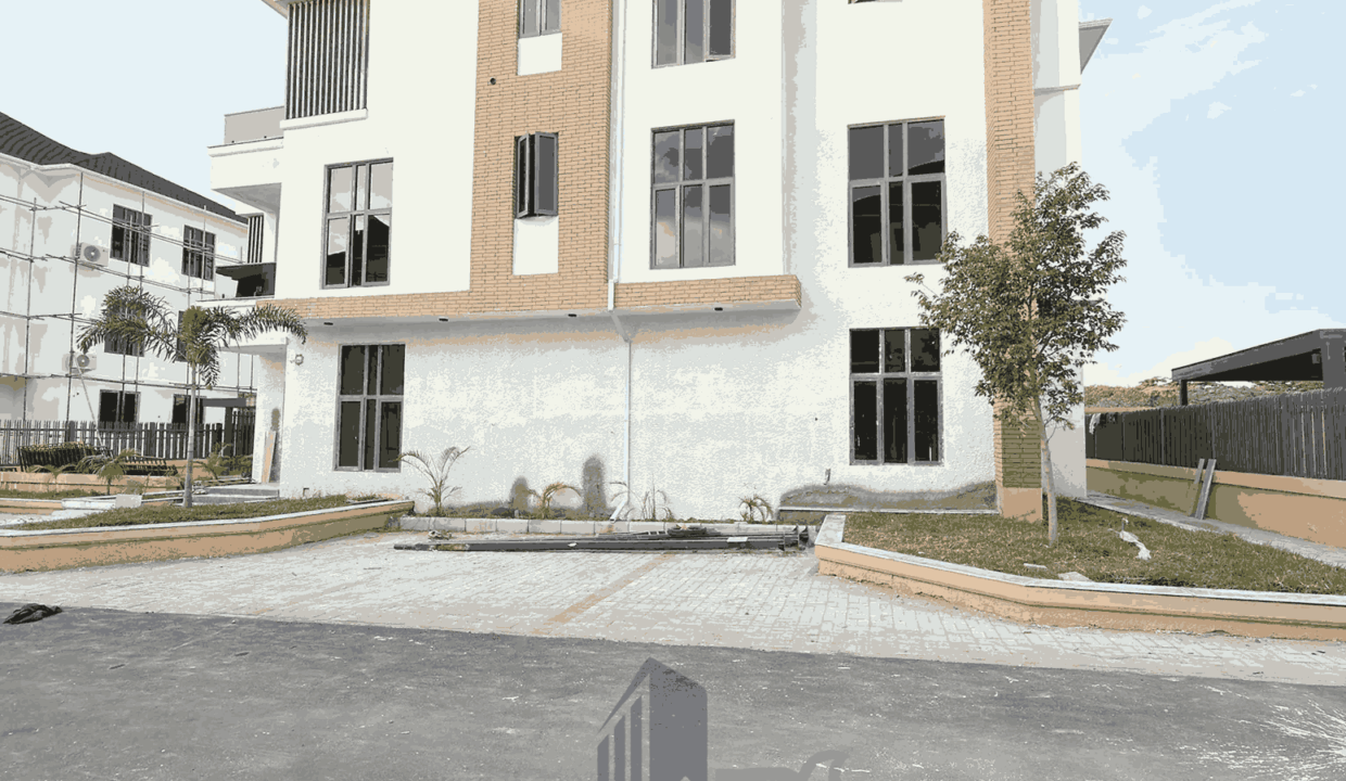 Luxury Duplex in Asokoro with Swimming Pool (1)
